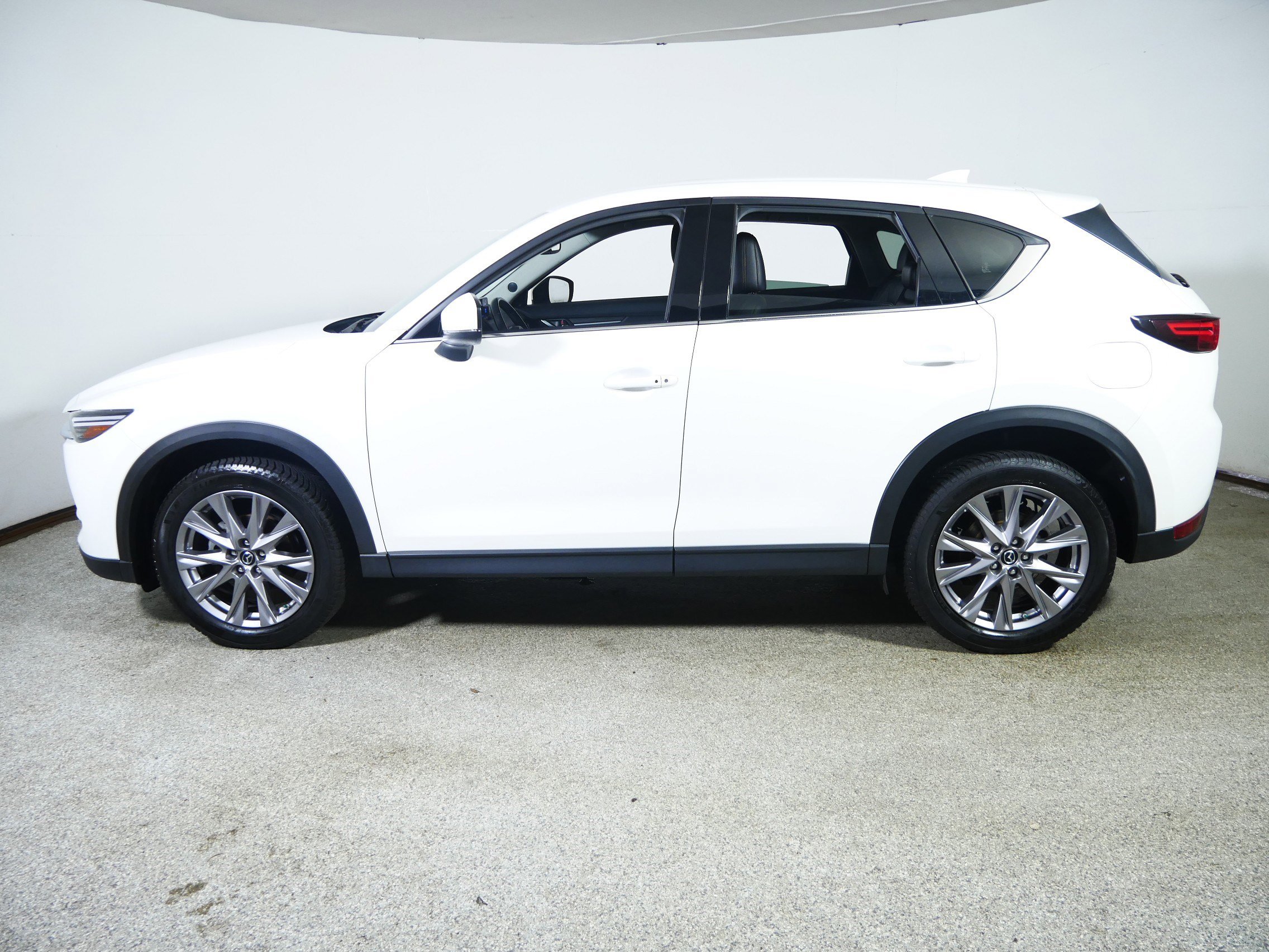 Used 2019 MAZDA CX-5 Grand Touring AWD/4WD image 4
