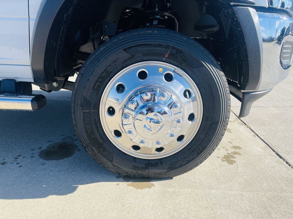 New 2024 RAM 4500 Tradesman w/ Safety Group image 34