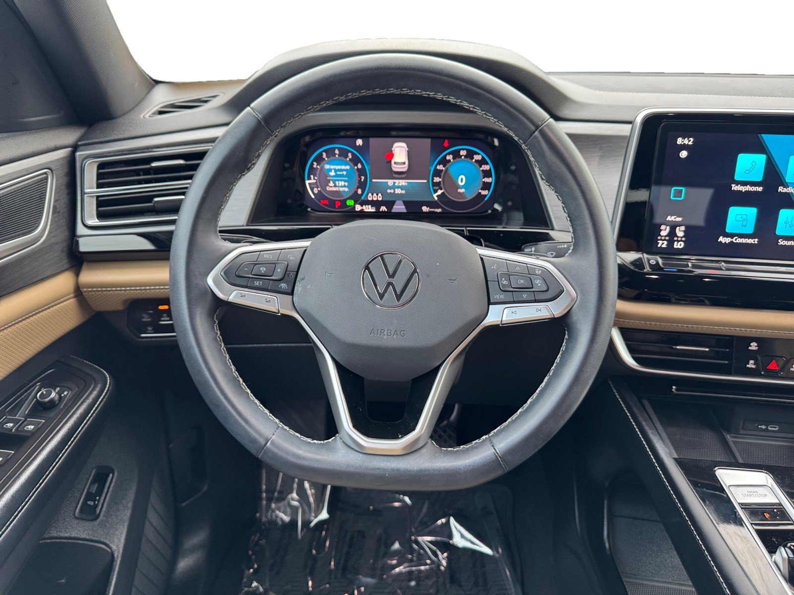 Used 2024 Volkswagen Atlas Cross Sport SE image 12