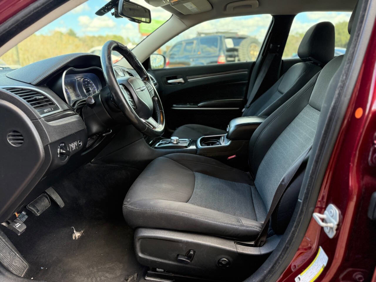Used 2019 Chrysler 300 Touring w/ Sport Appearance Package RWD image 10