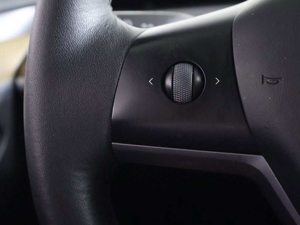 Used 2023 Tesla Model 3 Standard Range RWD image 36