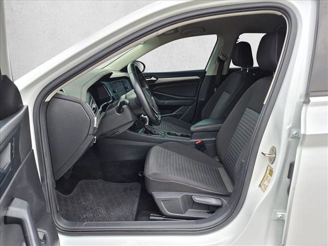 Used 2022 Volkswagen Jetta S FWD image 17