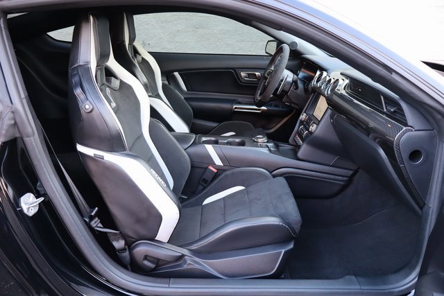 Used 2022 Ford Mustang Shelby GT500 w/ Carbon Fiber Track Pack image 36