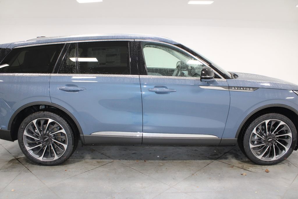 New 2026 Lincoln Aviator Reserve image 10