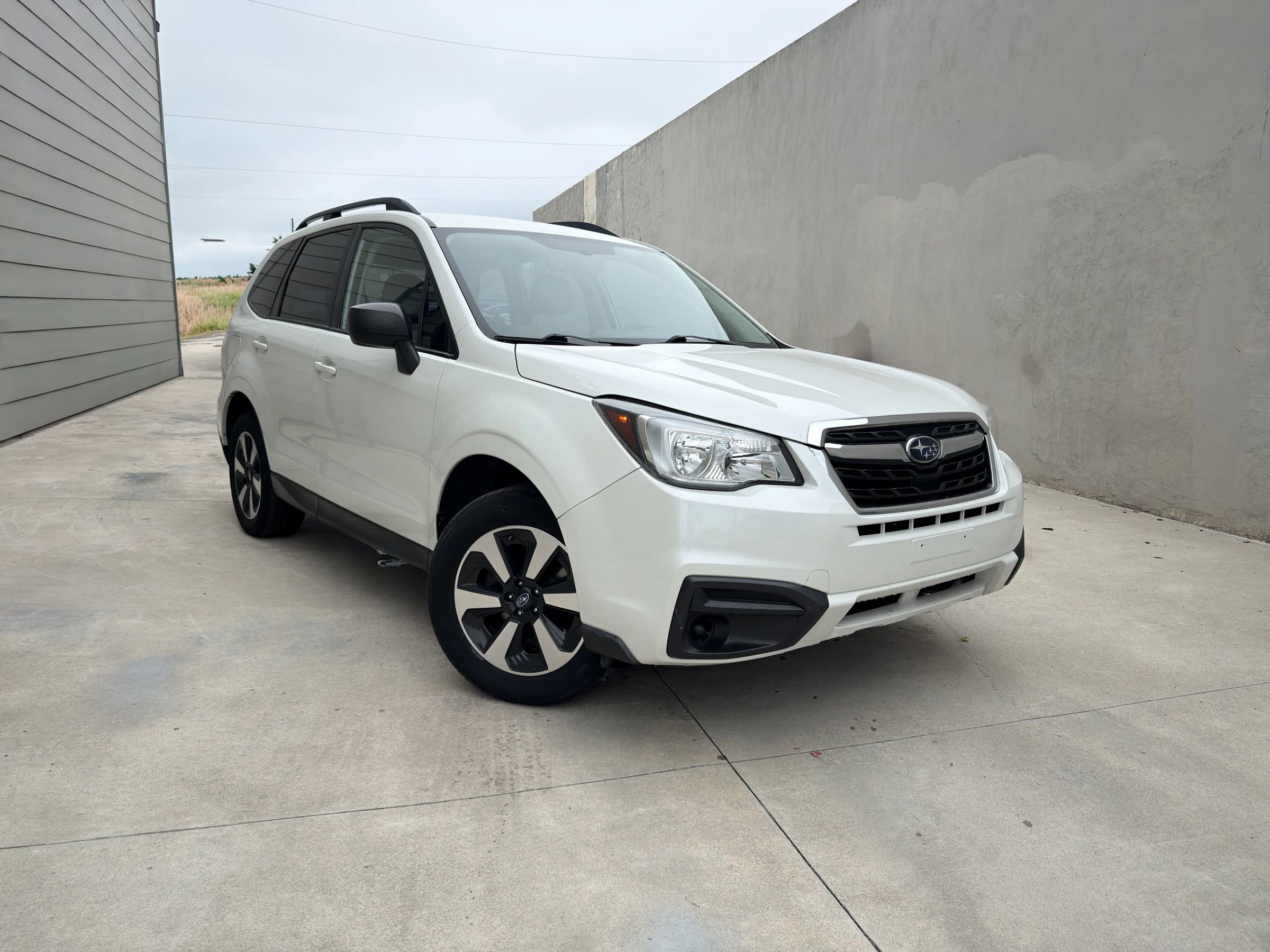 Used 2017 Subaru Forester 2.5i w/ Alloy Wheel Package