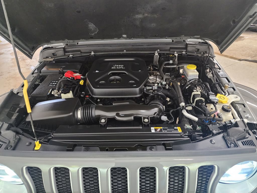 Used 2022 Jeep Wrangler Unlimited Sahara w/ Dual Top Group image 34