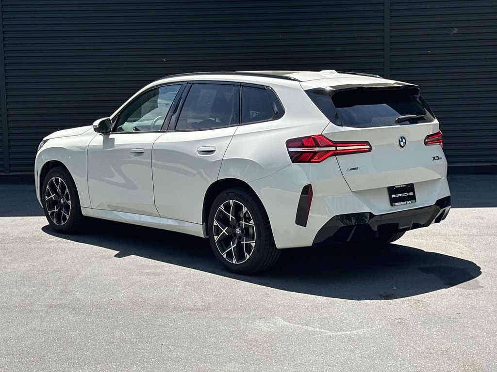 Used 2025 BMW X3 xDrive30i AWD/4WD image 3