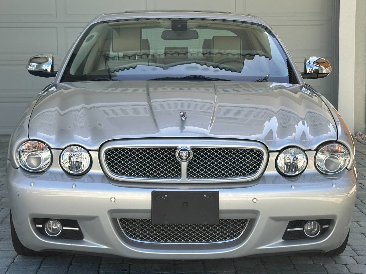 Used 2009 Jaguar XJ Vanden Plas Super V8 Portfolio image 25