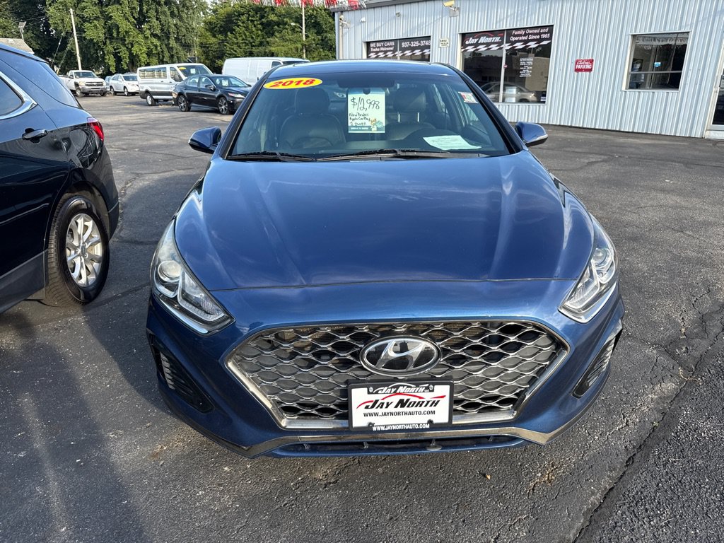 Used 2018 Hyundai Sonata Sport w/ Cargo Package FWD image 2