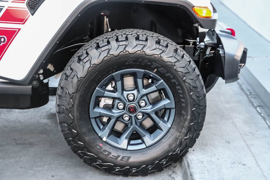 New 2026 Jeep Wrangler Unlimited Sport w/ Dual Top Group AWD/4WD image 11
