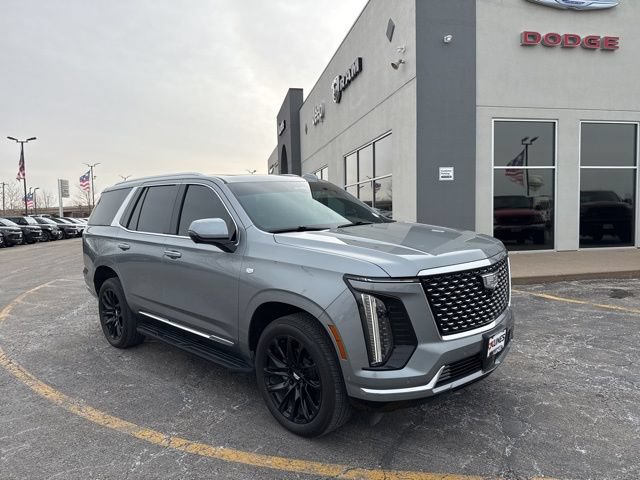 Used 2025 Cadillac Escalade Premium Luxury AWD/4WD image 4