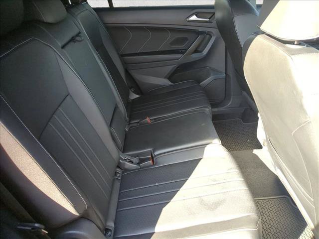 Used 2023 Volkswagen Tiguan SE R-Line FWD image 19