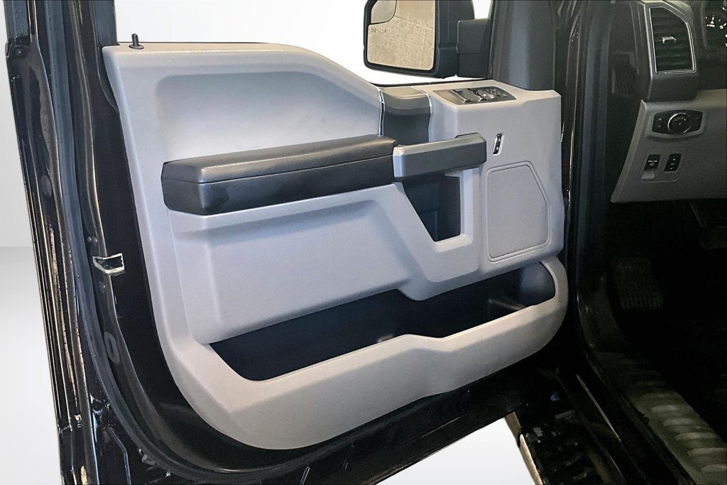 Used 2018 Ford F150 XLT w/ Equipment Group 301A Mid AWD/4WD image 21