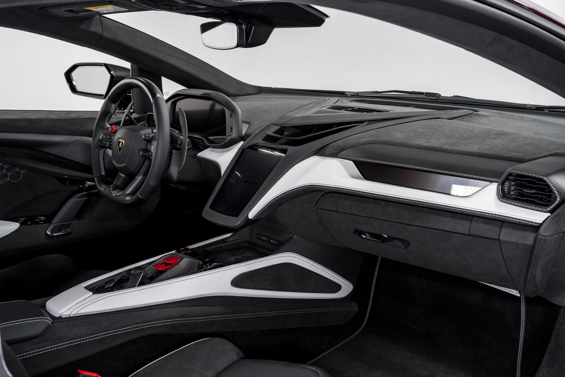 Used 2024 Lamborghini Revuelto image 27
