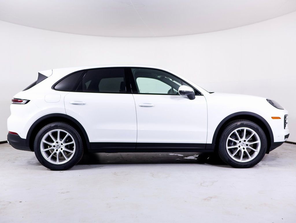 Certified 2025 Porsche Cayenne image 26