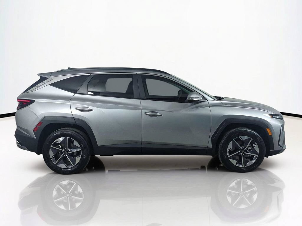 Used 2025 Hyundai Tucson SEL AWD/4WD image 4