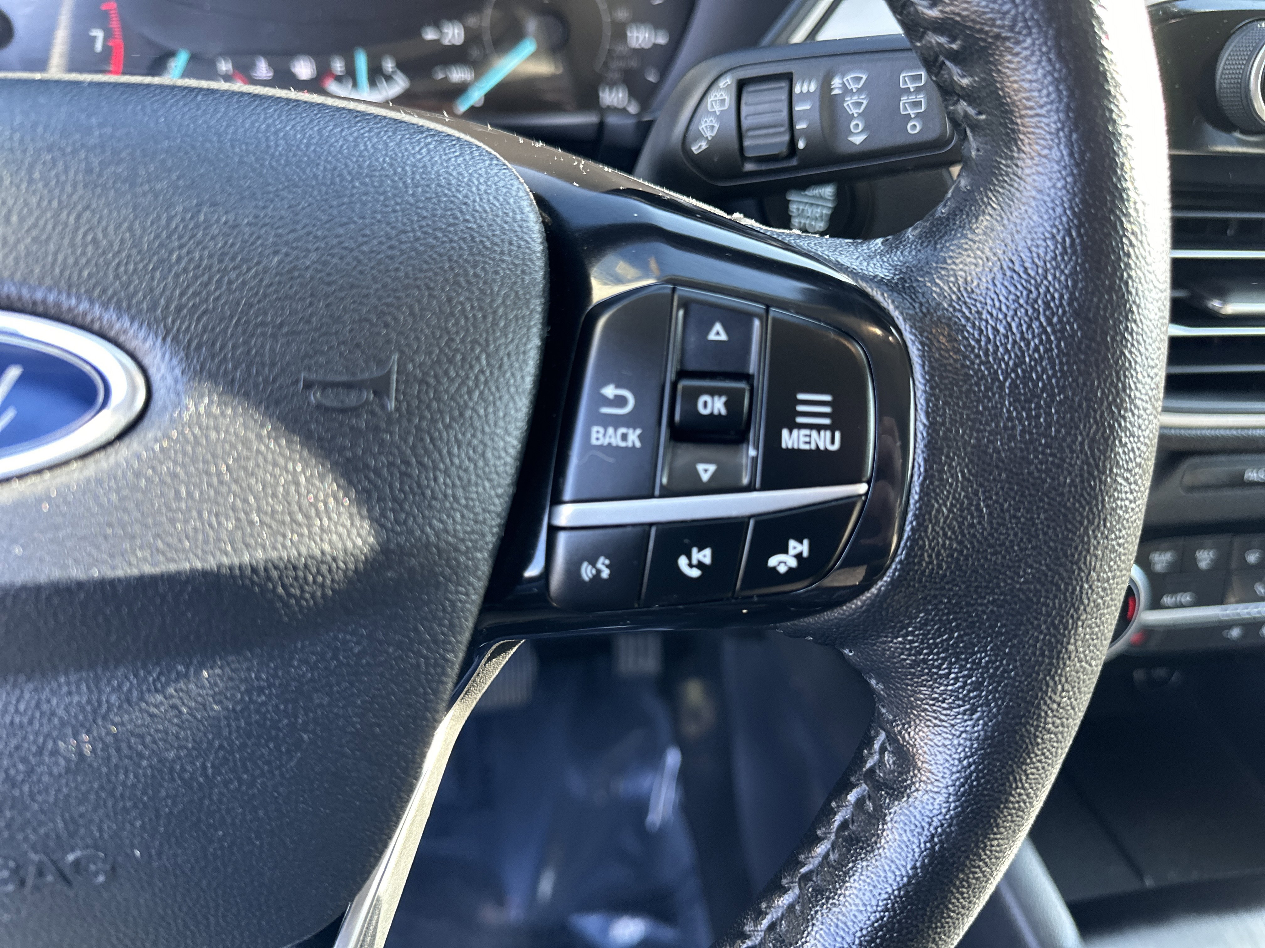 Used 2021 Ford Escape SE w/ Convenience Package image 22