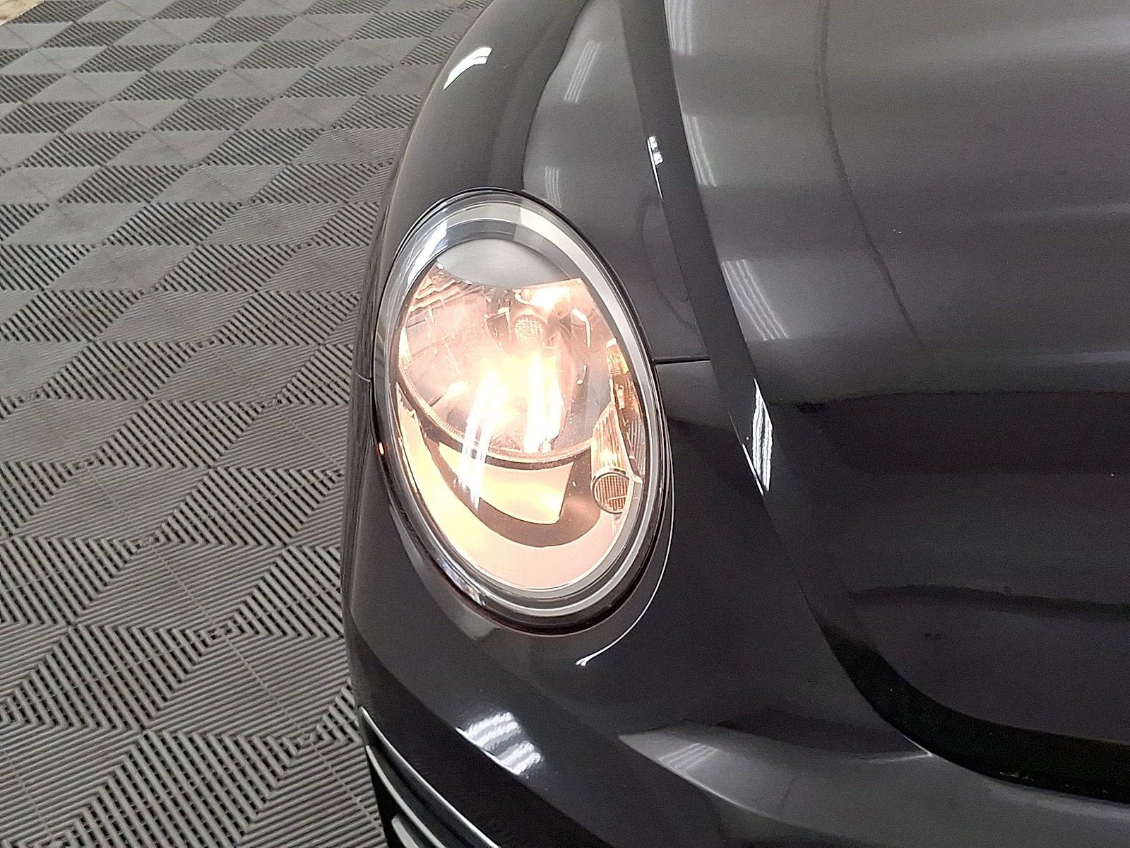 Used 2018 Volkswagen Beetle 2.0T Coast FWD image 20