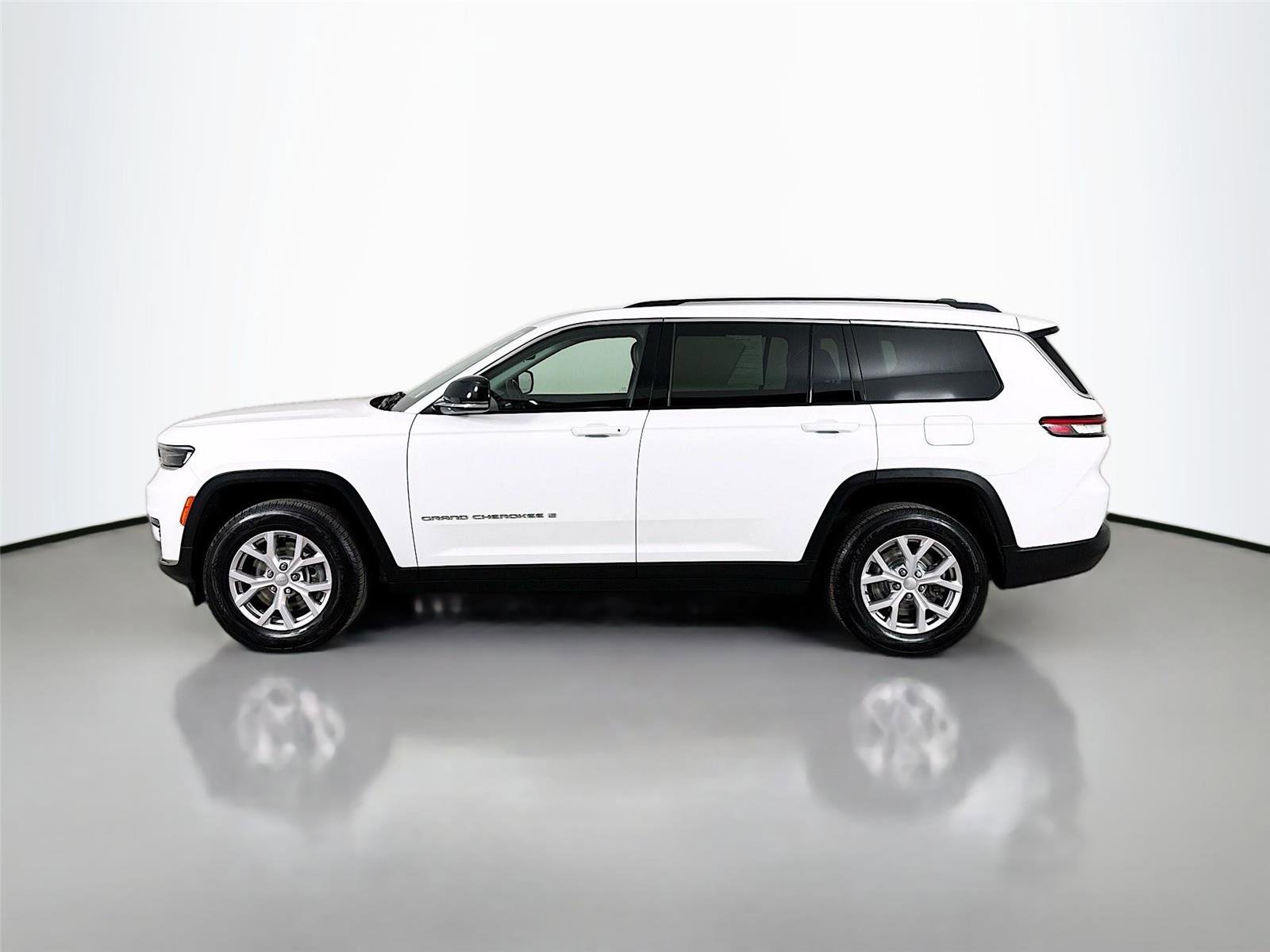 Used 2022 Jeep Grand Cherokee L Limited image 5