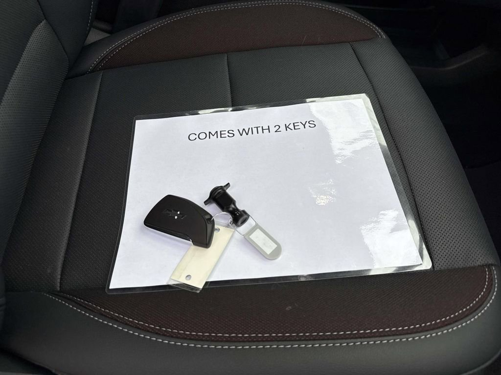 Used 2024 Chevrolet Equinox EV RS image 20