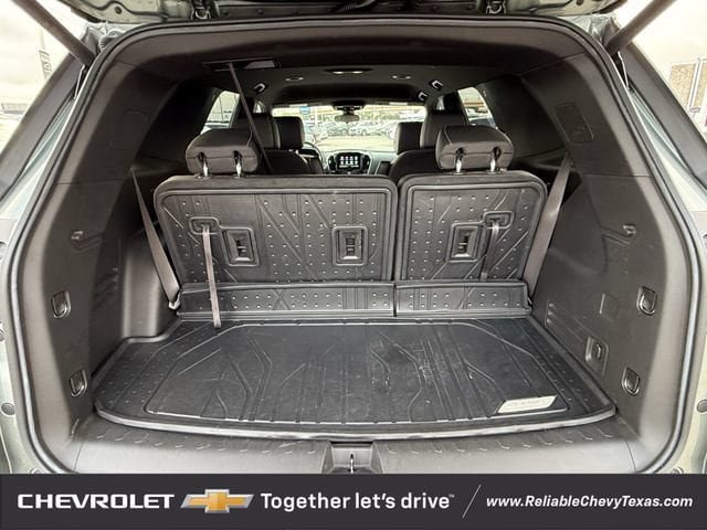 Used 2022 Chevrolet Traverse LT FWD image 31