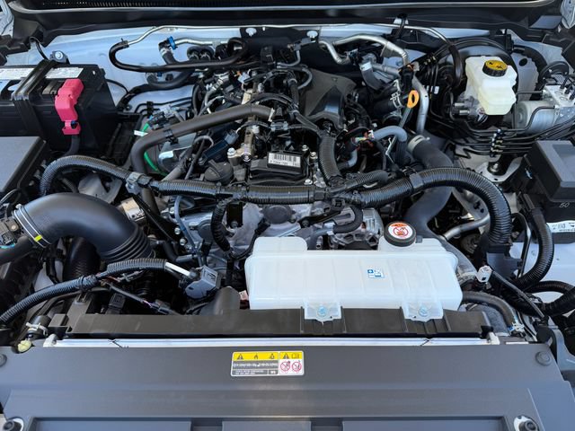 Used 2026 Toyota Tacoma SR5 AWD/4WD image 21