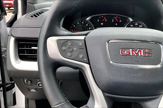 Used 2024 GMC Terrain SLT image 17