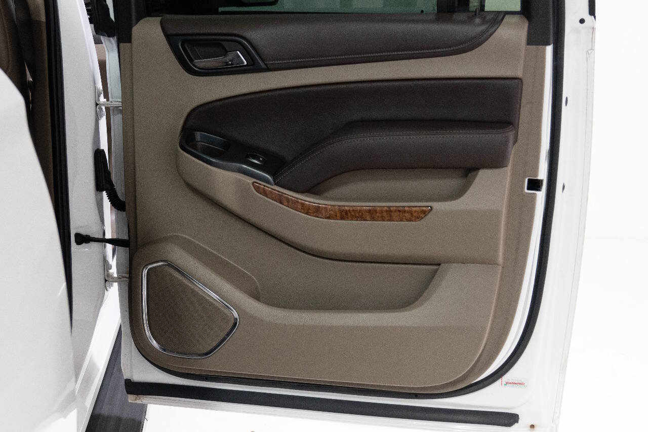 Used 2015 Chevrolet Suburban LTZ image 25