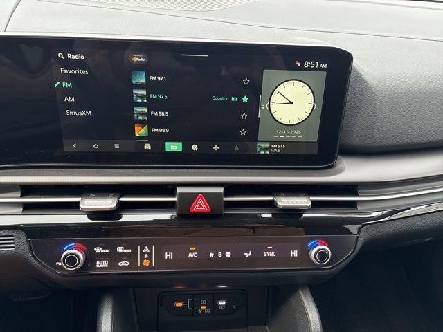 Used 2026 Kia Sportage EX w/ EX Panorama Roof Package image 15