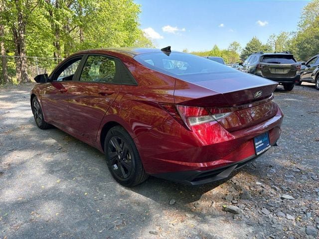 Certified 2023 Hyundai Elantra SEL FWD image 4
