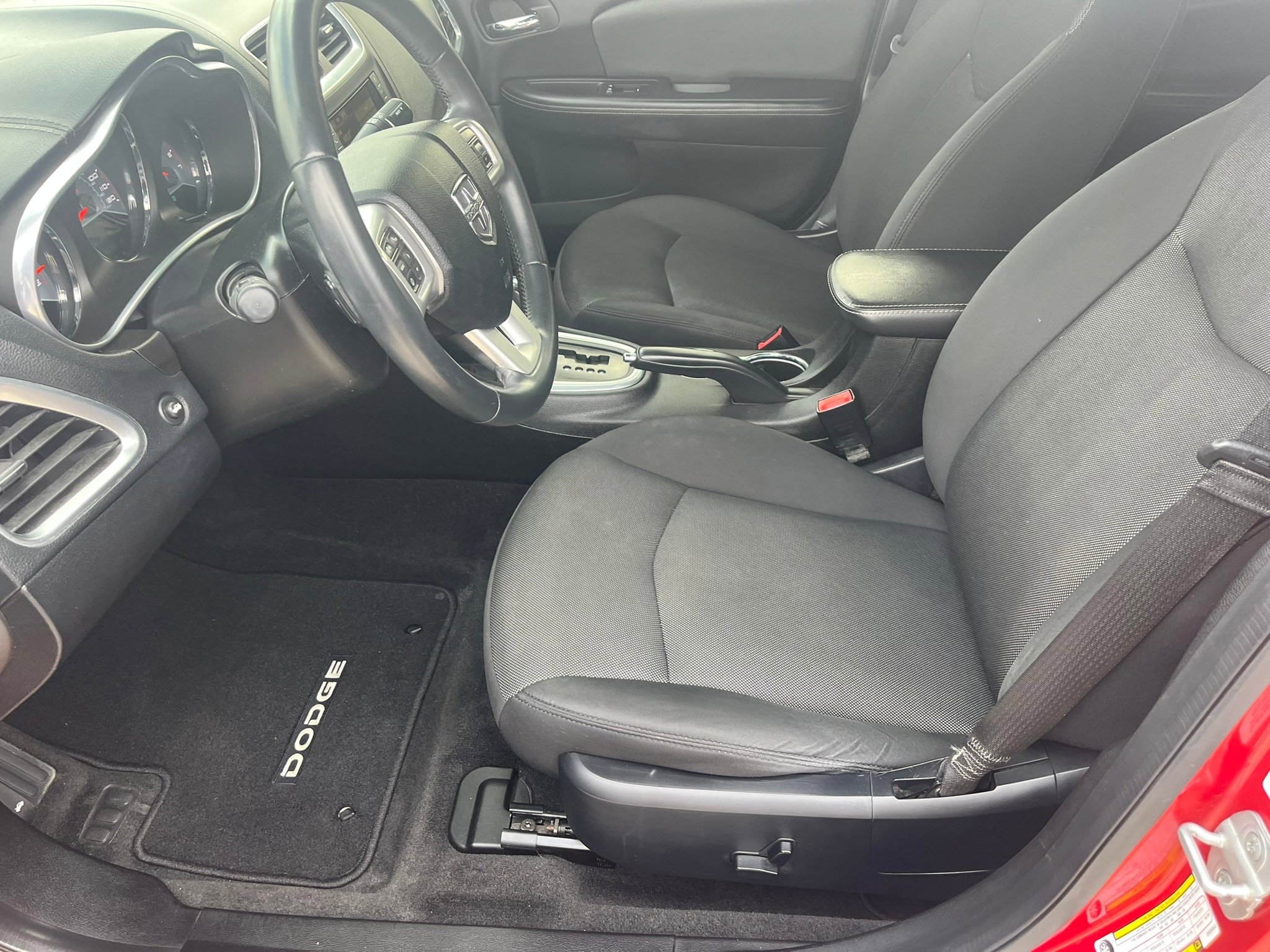 Used 2013 Dodge Avenger SXT w/ Rallye Appearance Group FWD image 16