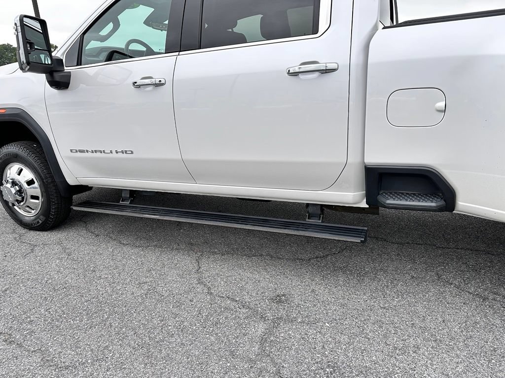 Certified 2024 GMC Sierra 3500 Denali Ultimate AWD/4WD image 42