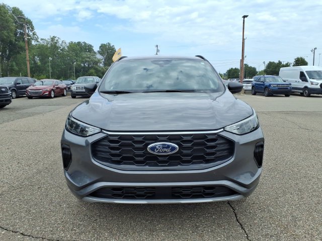 Certified 2024 Ford Escape ST-Line w/ Tech Pack #1 AWD/4WD image 2