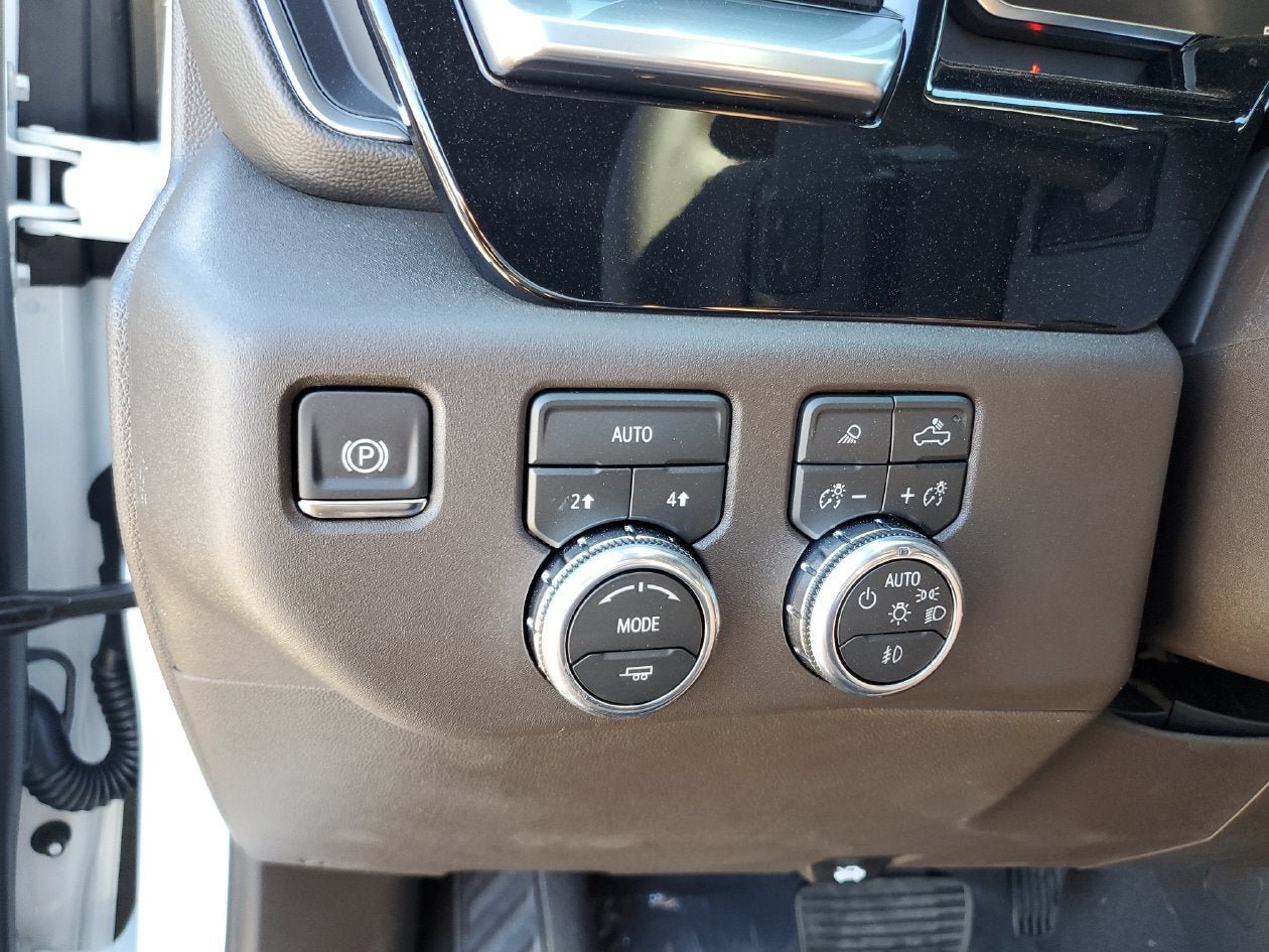 New 2026 GMC Sierra 1500 SLT w/ SLT Premium Package AWD/4WD image 32