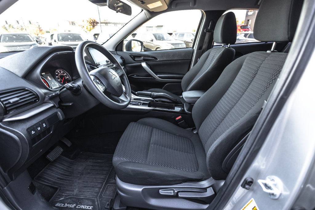 Used 2023 Mitsubishi Eclipse Cross LE AWD/4WD image 20