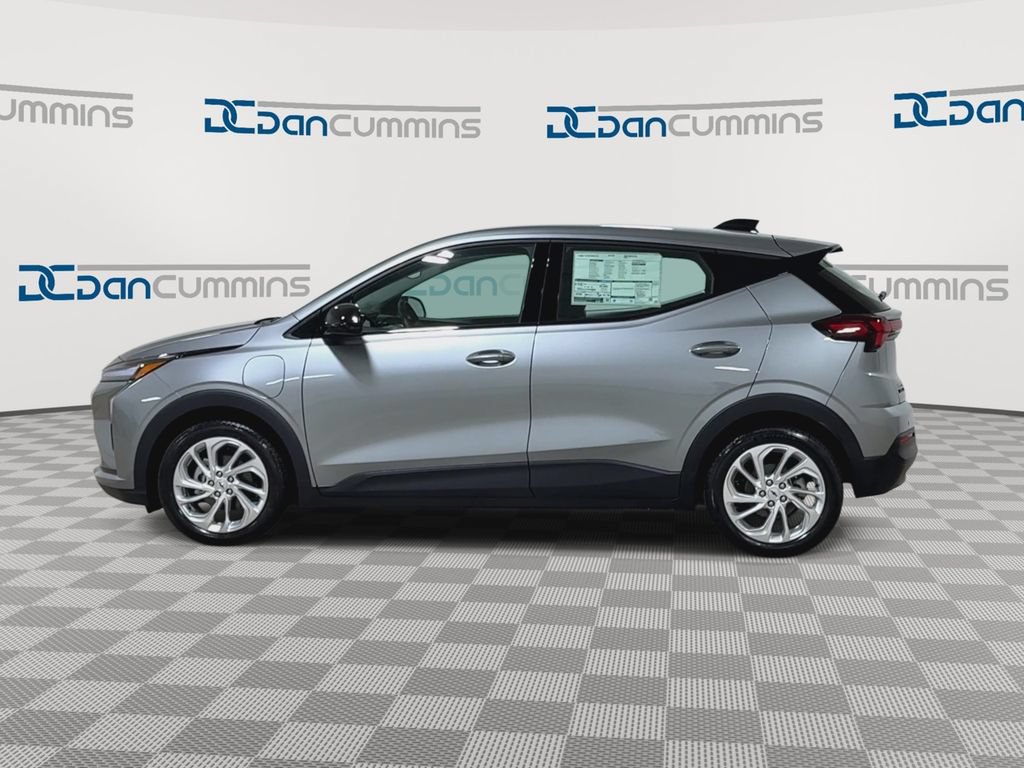 New 2027 Chevrolet Bolt LT FWD image 5