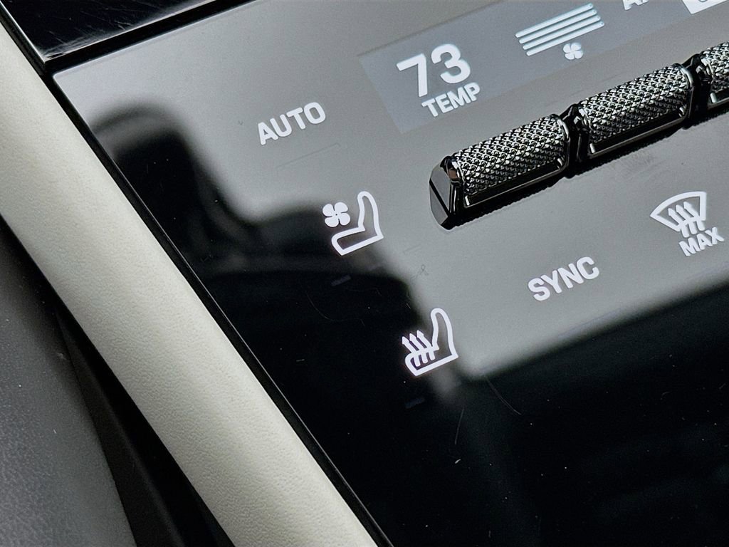 Used 2024 Porsche Cayenne S image 23