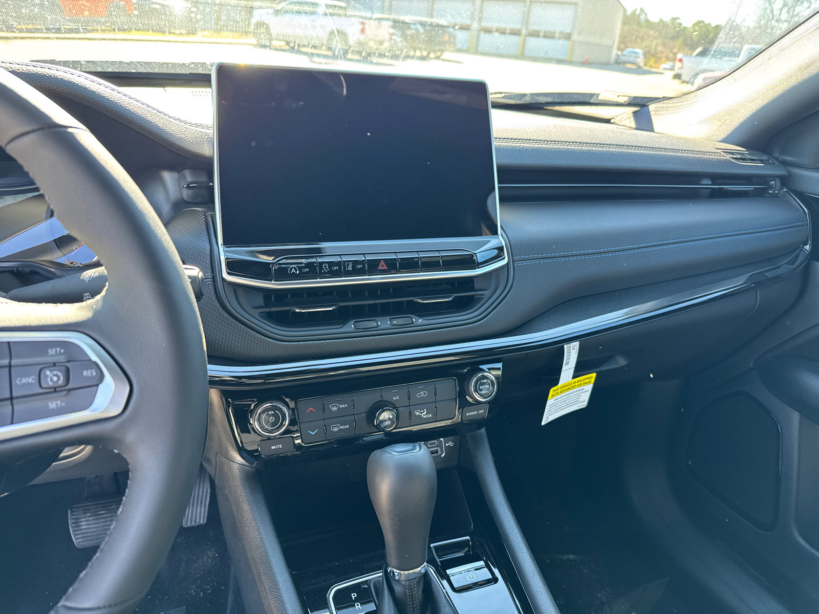 New 2025 Jeep Compass Latitude image 24