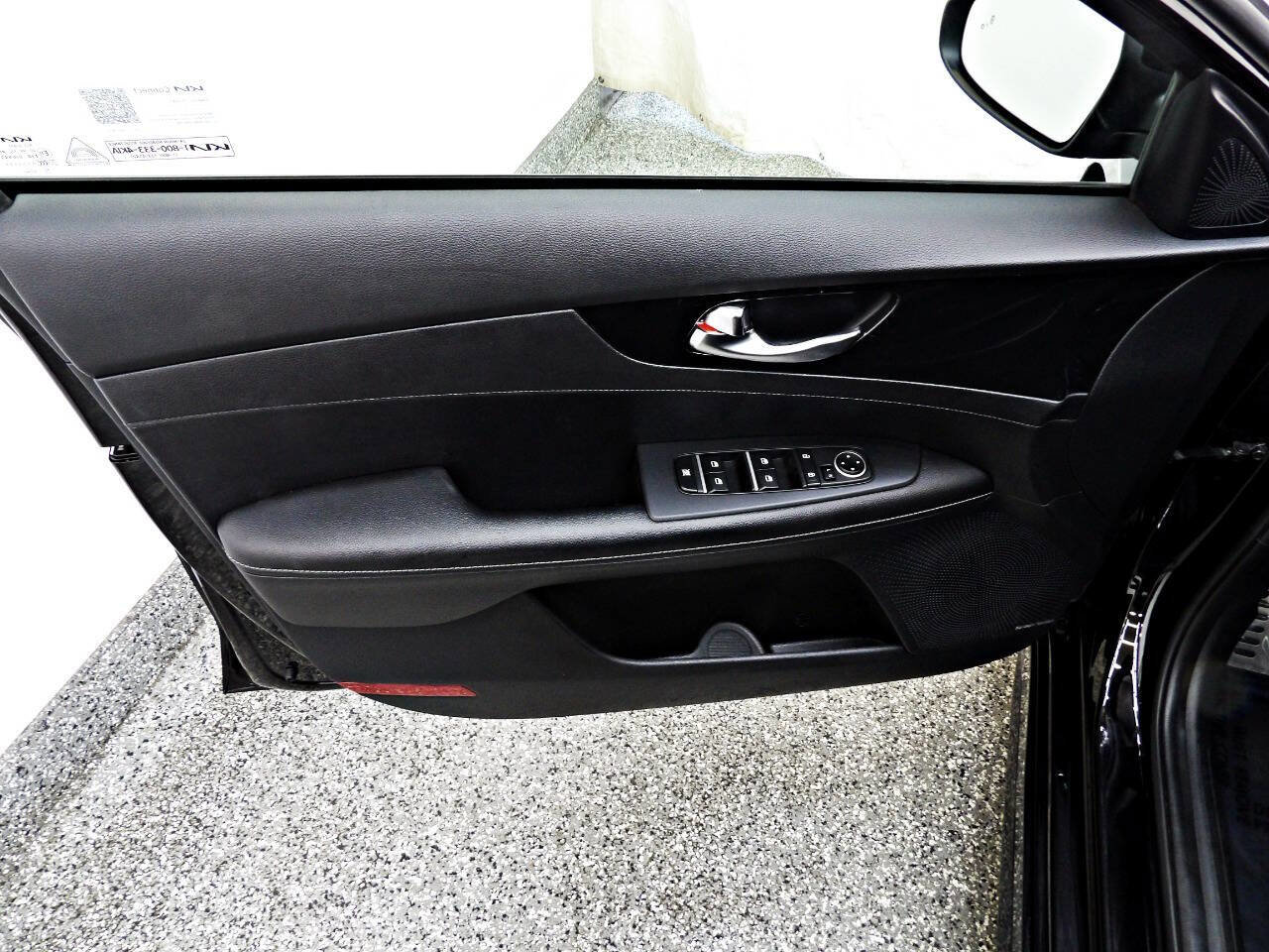 Used 2022 Kia Forte GT-Line w/ GT-Line Premium Package image 7