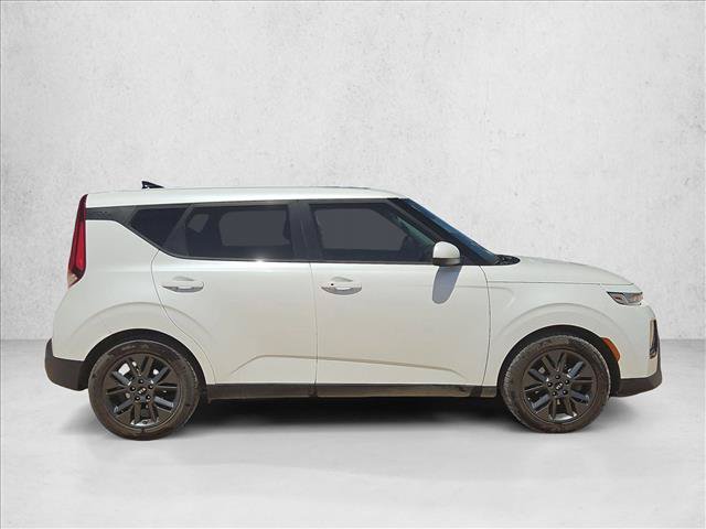 Used 2021 Kia Soul EX FWD image 4