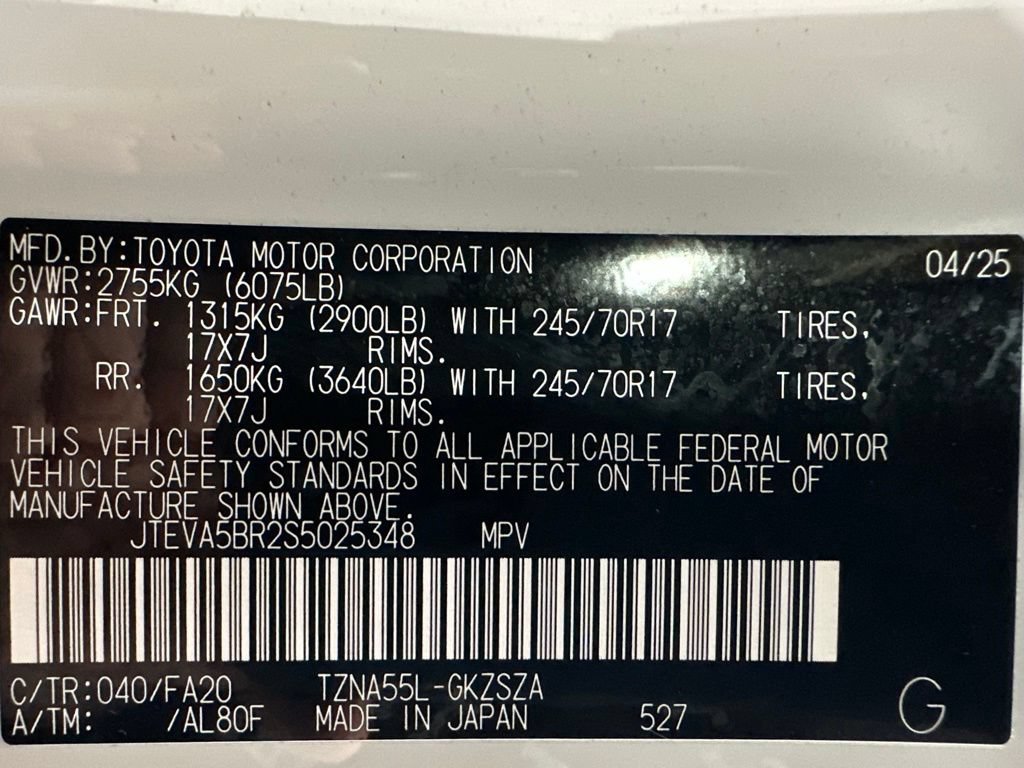 Used 2025 Toyota 4Runner SR5 AWD/4WD image 11