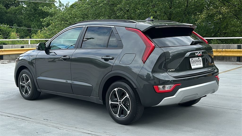 New 2026 Kia Niro EX FWD image 3