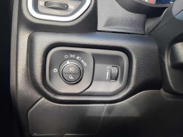 Used 2025 RAM 2500 Big Horn AWD/4WD image 17
