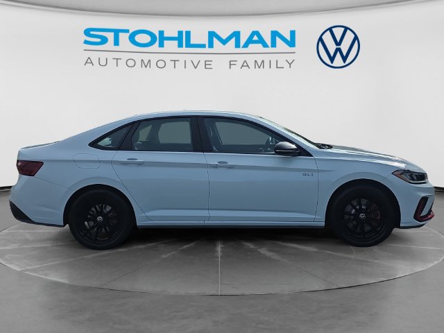 New 2027 Volkswagen Jetta GLI Autobahn FWD image 4