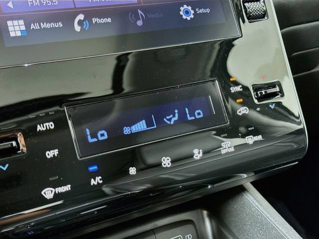 Certified 2023 Hyundai Tucson SEL w/ Convenience Package AWD/4WD image 17
