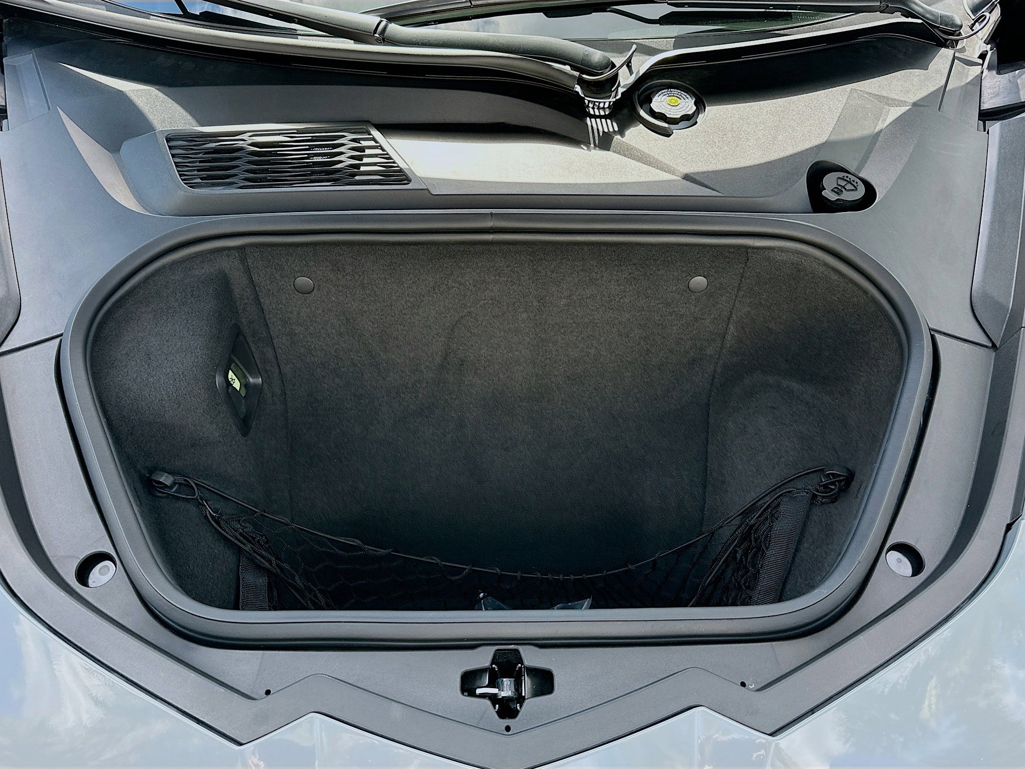 Used 2025 Chevrolet Corvette 2LT w/ Stealth Interior Trim Package image 29