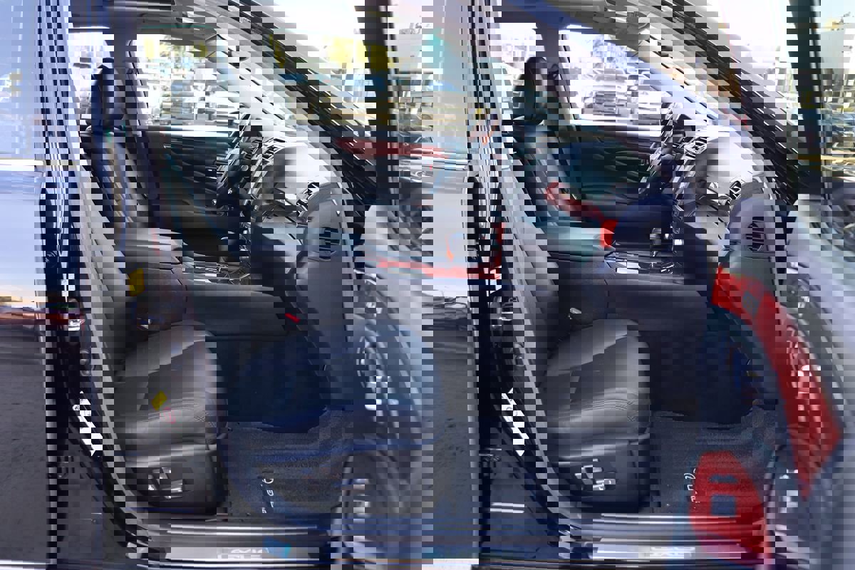 Used 2010 Lexus LS 460 image 30