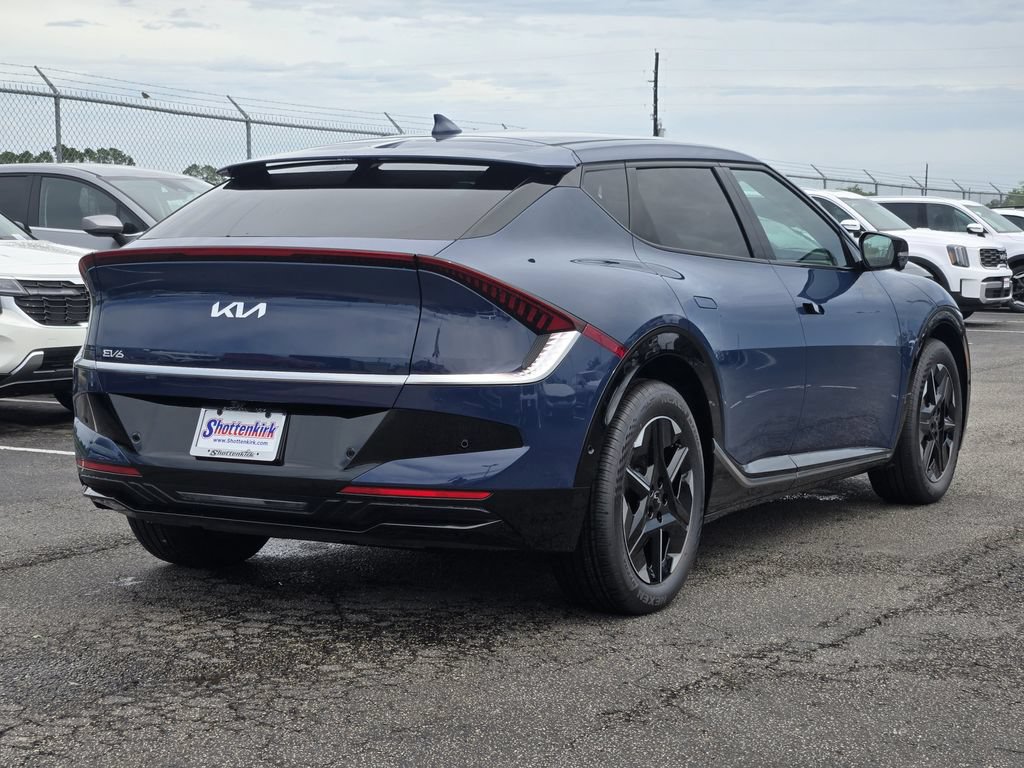 New 2025 Kia EV6 Wind RWD image 4