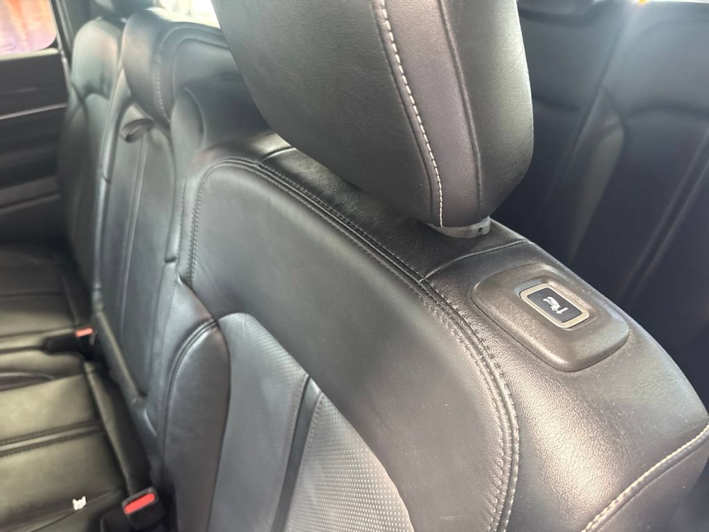 Used 2022 Jeep Wagoneer Series II AWD/4WD image 12