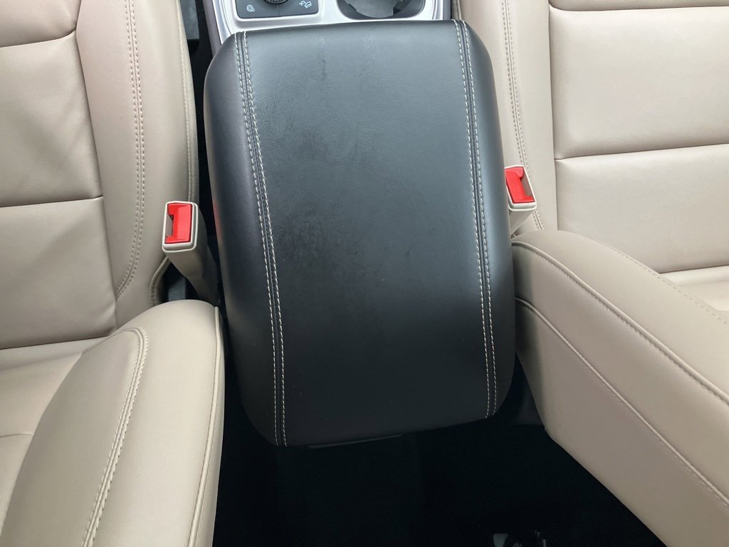 Used 2023 Ford Explorer XLT w/ Equipment Group 202A image 28